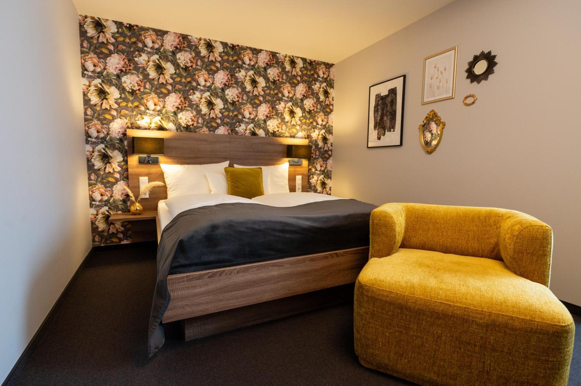 Hotel V Boutique 4*