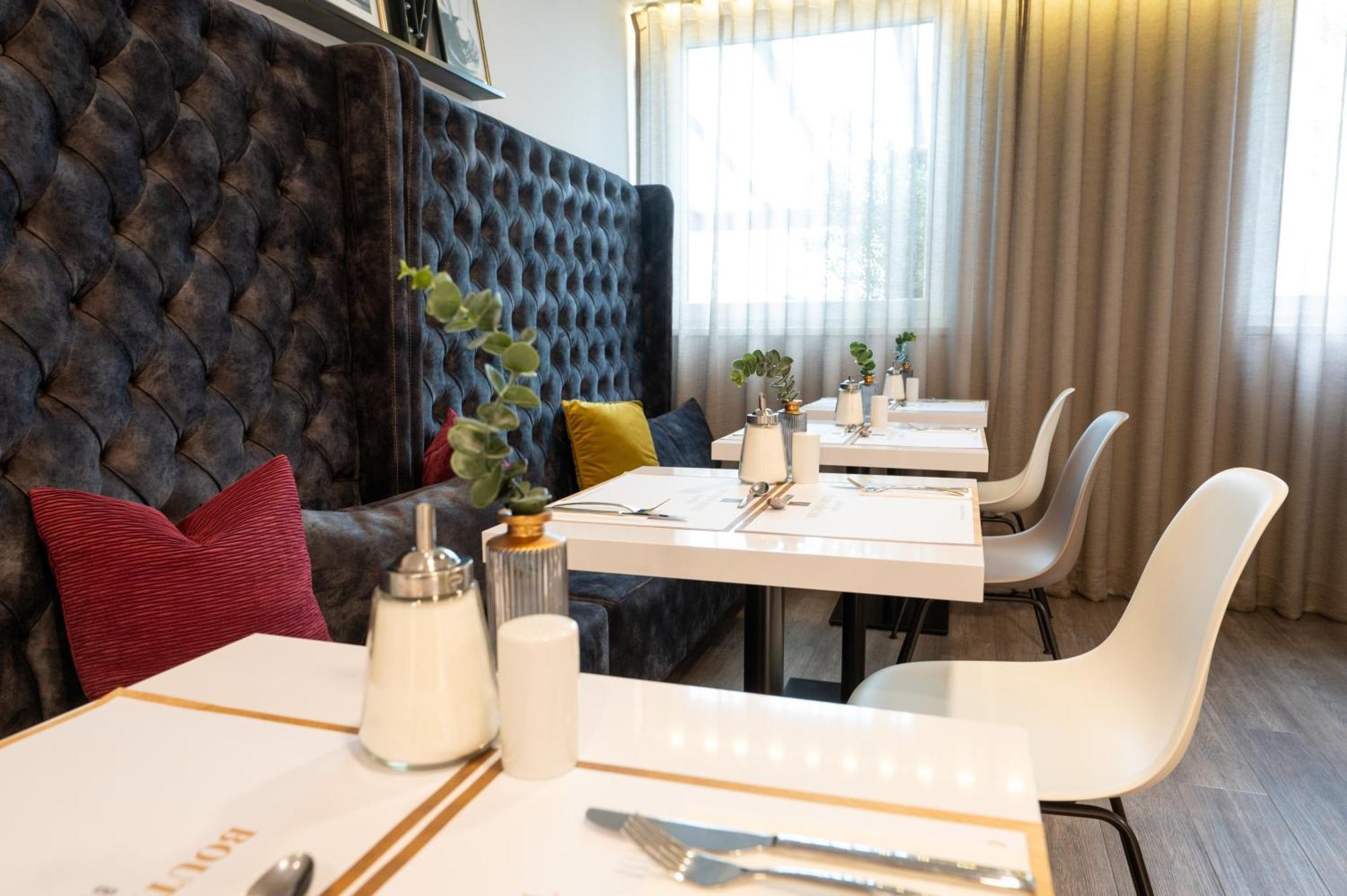 V Boutique 4*